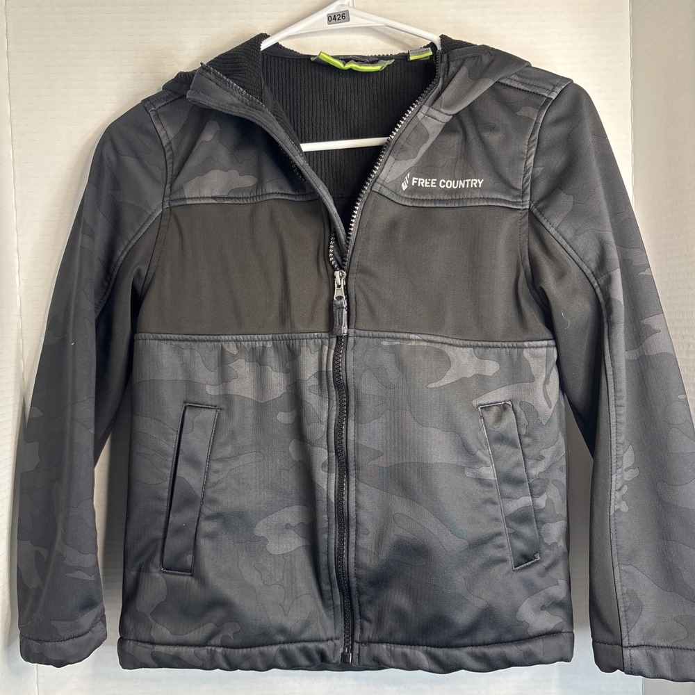 Free Country Winter Coat With Hood Black w/gray Design Full Zip Boys Sz. 7/8
